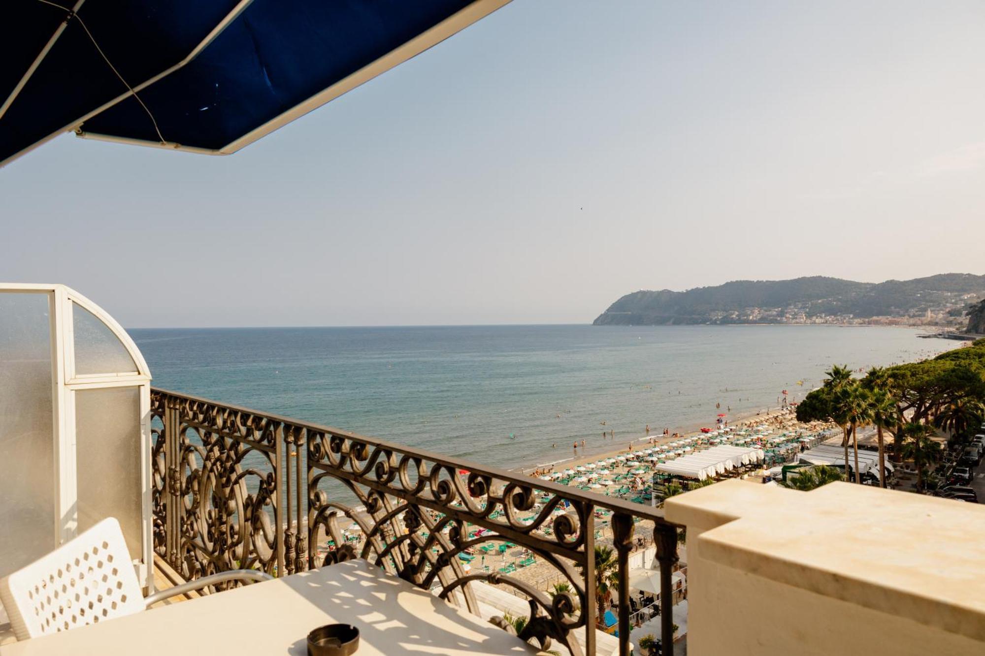 Grand Hotel Mediterranee Alassio Eksteriør billede
